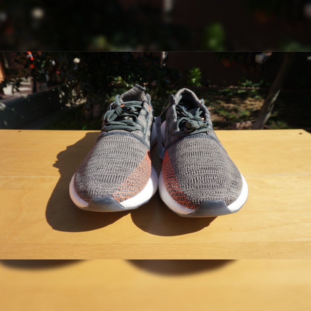 SOLD!!Men's Adidas PureBoost Go Running Shoes 11.5 - Picture 2 of 5